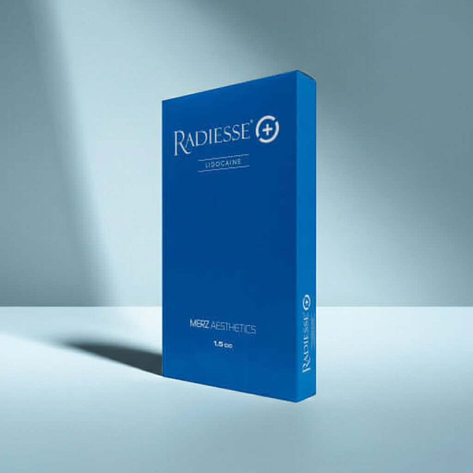 Radiesse Lidocaine 1,5 ml Dermalfiller mit Calcium-Hydroxylapatit von MERZ, für Kollagen-Stimulation im Gesicht.